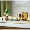 thumbnail image 2 of Lego Minecraft Maison d'Abeilles 21241, 2 of 11