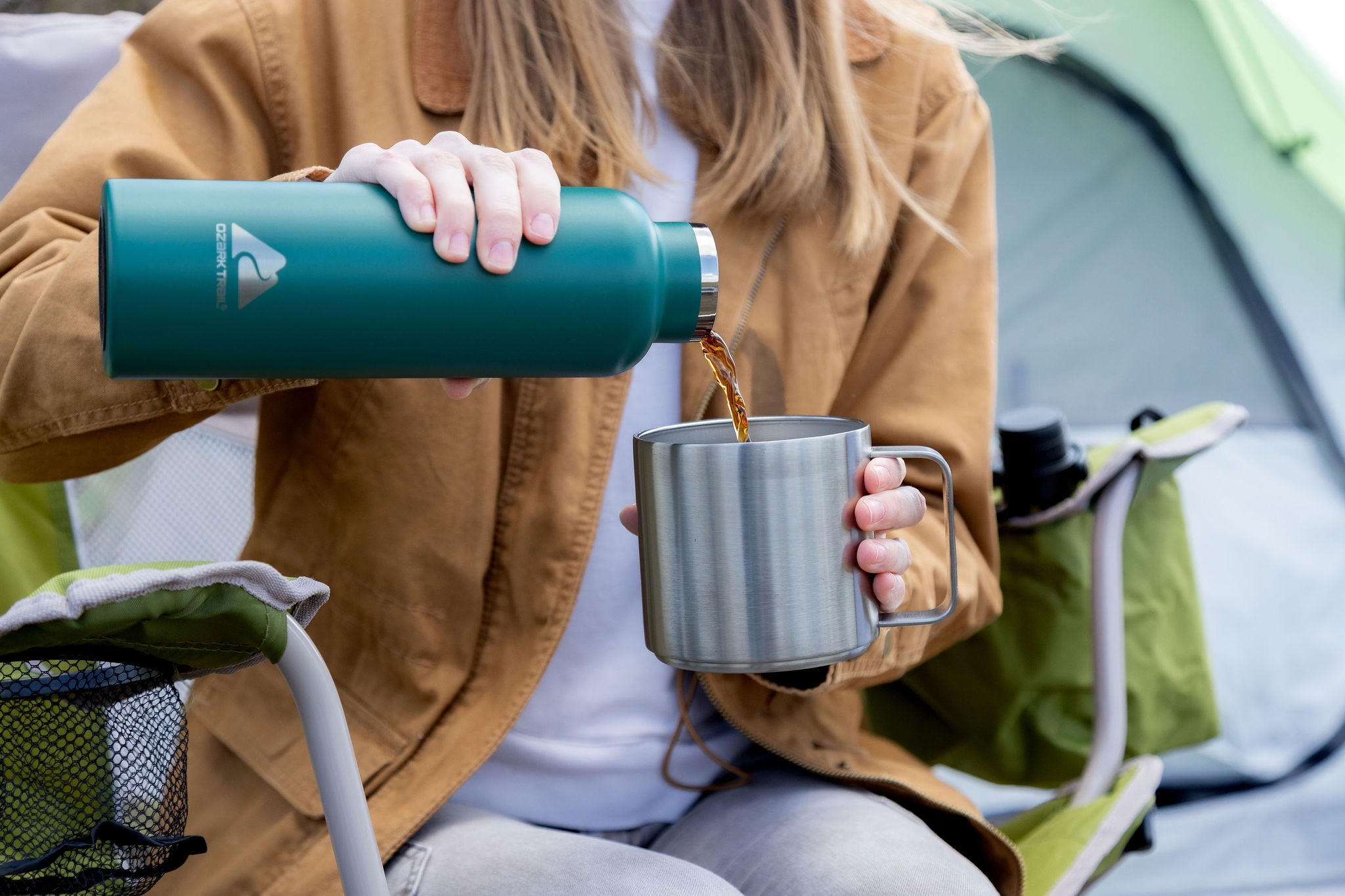 Ozark Trail 24oz Double Wall Vacuum Sealed Stainless Steel Water Bottle with Handle, Green, 1 Each