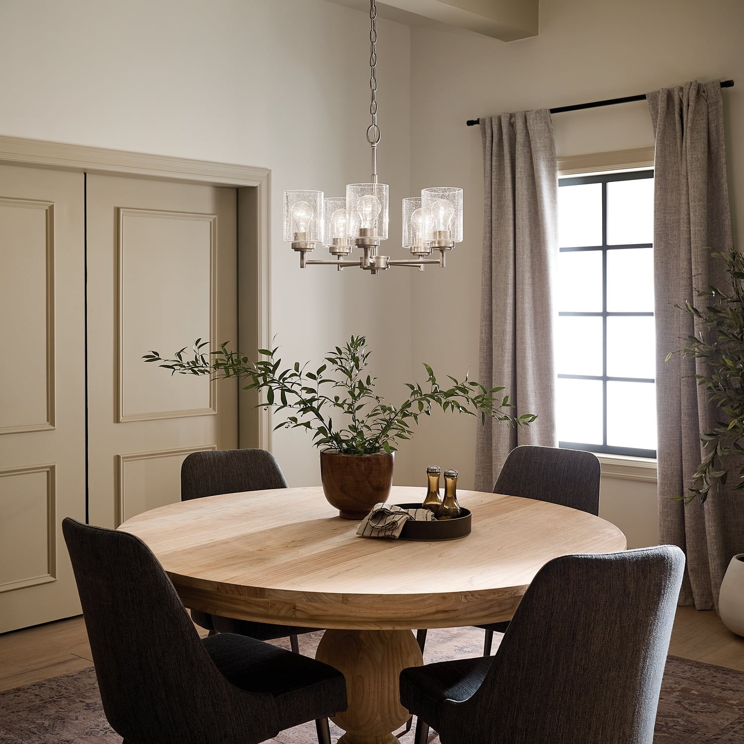 Kichler Winslow 5 Light Brushed Nickel Contemporary Chandelier with Clear Seeded Glass