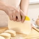 thumbnail image 1 of Raspador de Masa Flexible con Marcas de Medición | Cortador Multifuncional para Pan, Masa y Pizza | Herramienta de Horneado Acrílica Duradera con Orificio para Amasar, Dividir y Limpiar, 1 of 6