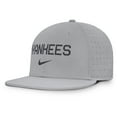 thumbnail image 3 of Men's Nike Gray New York Yankees True Performance Fitted Hat, 3 of 5