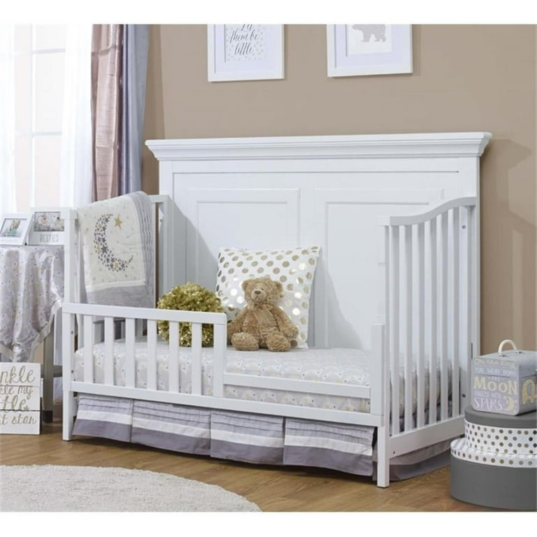 Sorelle Furniture Paxton 4 in 1 Crib White 60 x 31 x 46 in