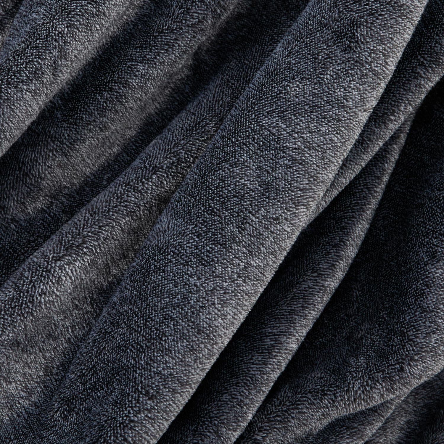 ECO PLUSH OVERSIZED THROW