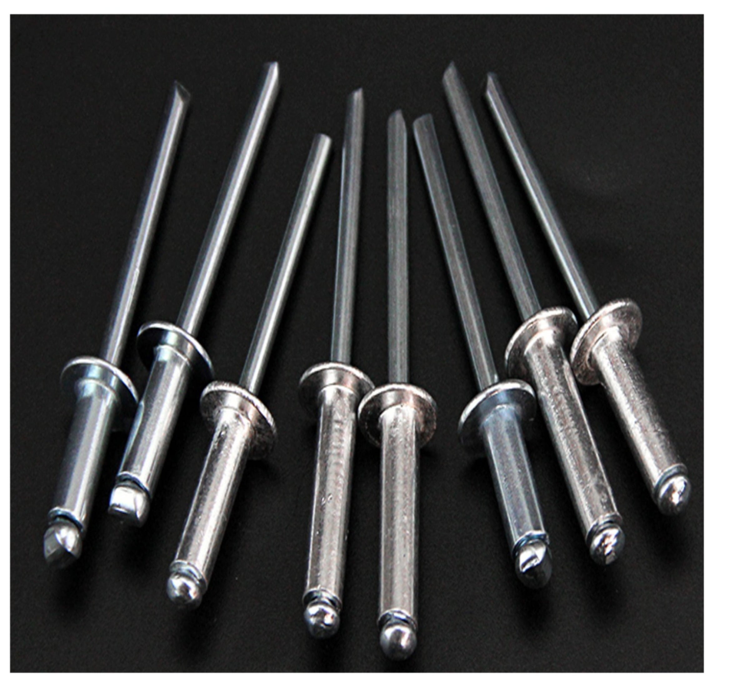 200 Pcs Aluminum Core Blind Rivet Semi-Round Head Screw Kit M3.2X11mm.