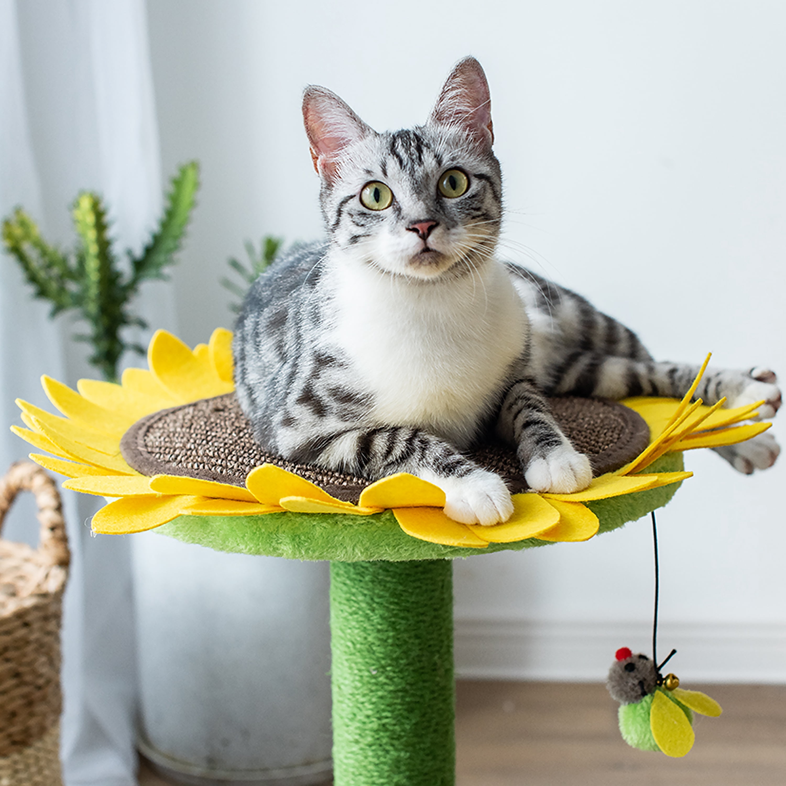 "Catry 24"" Sunflower Cat Sisal Scratching Post, Adjustable Flower Pad with Bee Toy, Plush Kitten Furniture"