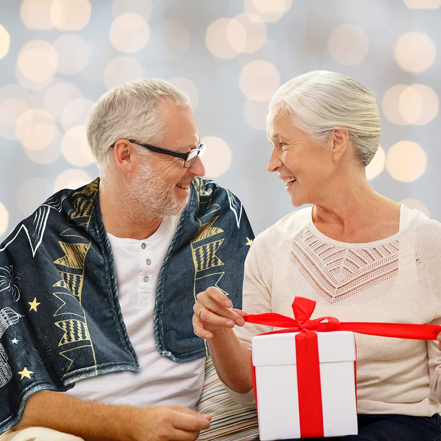 Happy 65th Birthday Gifts for Men Women Blanket 1957 65th Birthday Decorations 65 Years Old Gift for Dad Mom Grandparents Back in 1957 Flannel Fleece Soft Throw Blanket for Bed Sofa 50"x60"