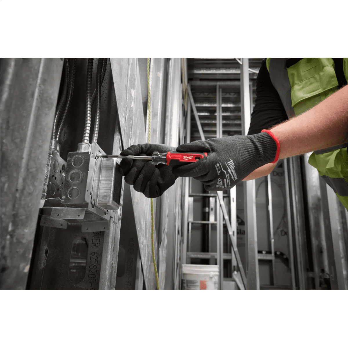 Milwaukee Tool 2PC Cushion Grip Screwdriver Set (USA)