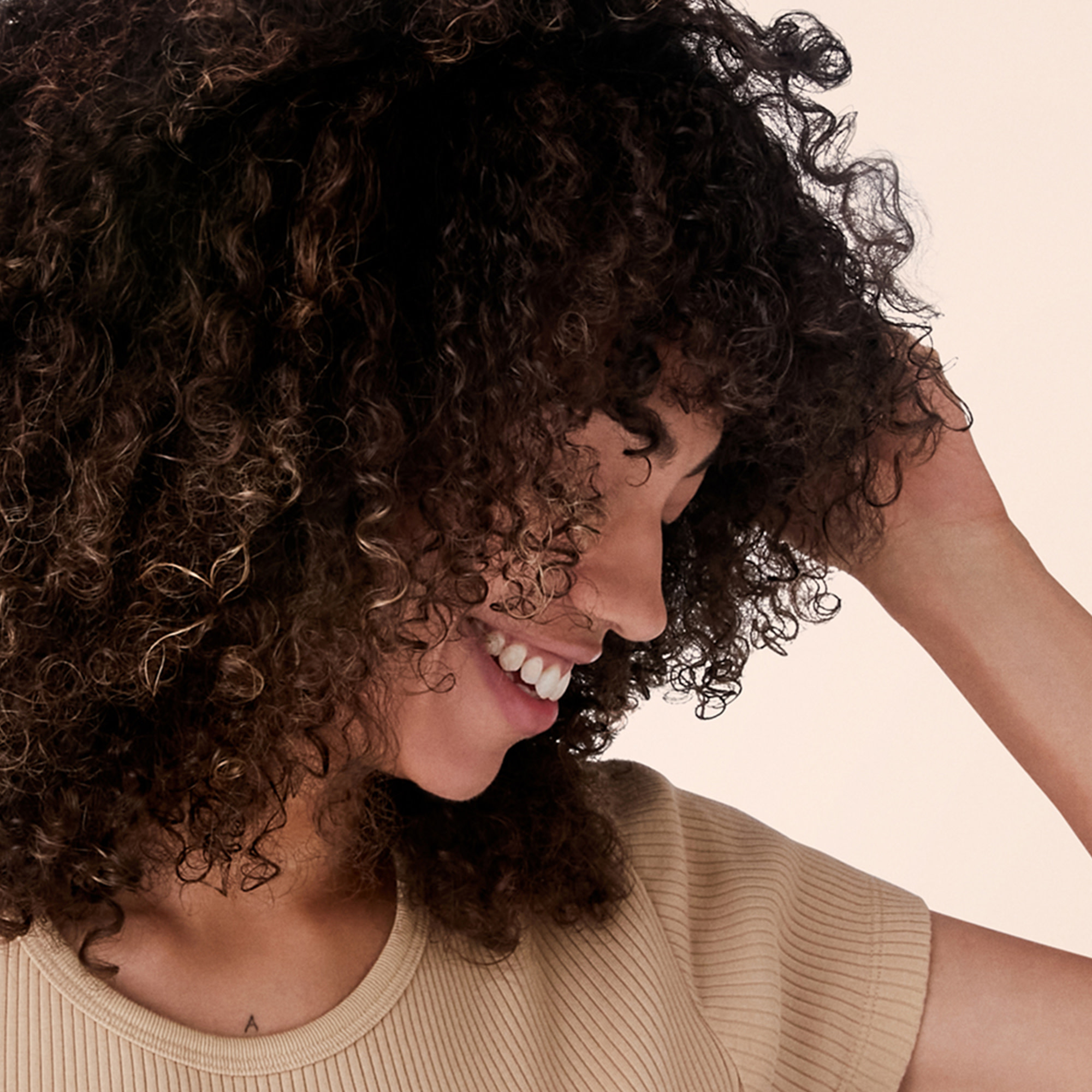 Not Your Mother's Kinky Moves Curl Defining Cream photo 5