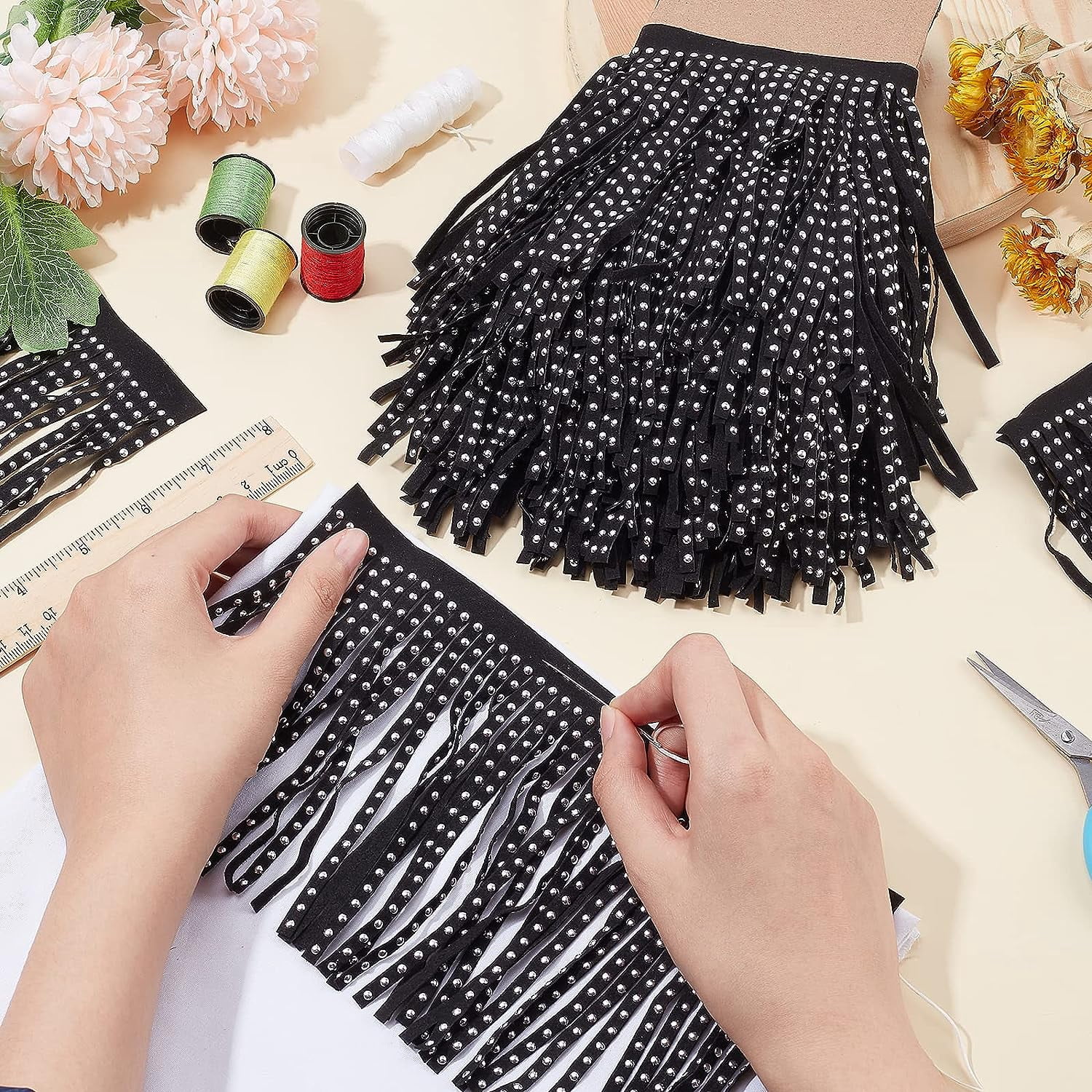 4 Yards 5.5 Inches Faux Suede Fringe Trim Rivet Leather Fringe Trim Leather Tassel Fringe Lace Ribbon for DIY Sewing Craft Garment Handbag Hem Accessories (Black)