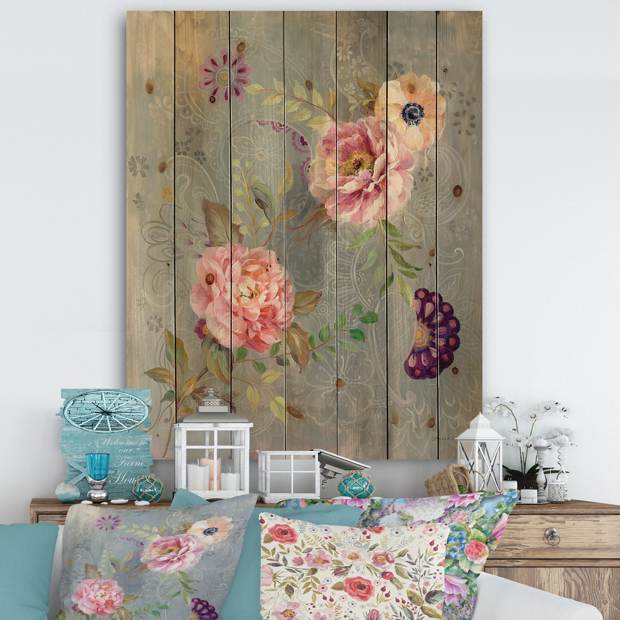 Designart 'Paisley and Peonies' Cabin & Lodge Print on Natural Pine Wood