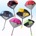 thumbnail image 1 of 6 Pcs Jouets de Parachute Mini Soldat à Lancer à la Main Parachutistes Aériens à Lancer, 1 of 1