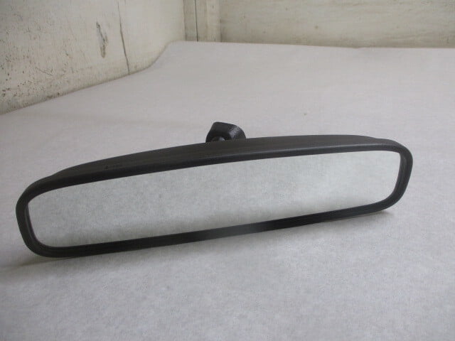 Pre-Owned Kia Sportage Rondo Manual Rear View Mirror OEM LKQ - Verify Specific Vehicle Fitment In Description - (Good)