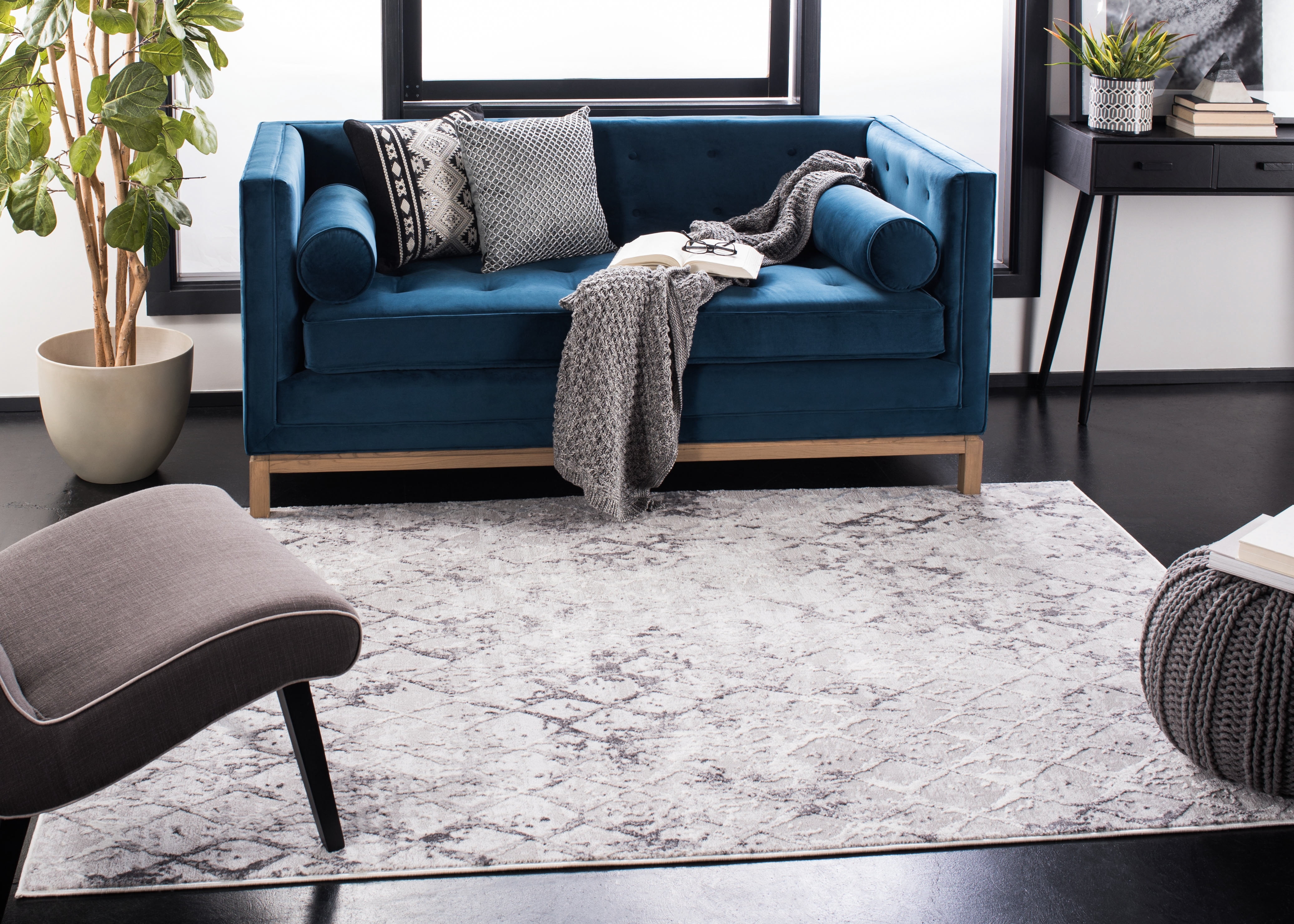 SAFAVIEH Amelia Roslyn Abstract Area Rug, Gray/Light Gray, 4' x 6'