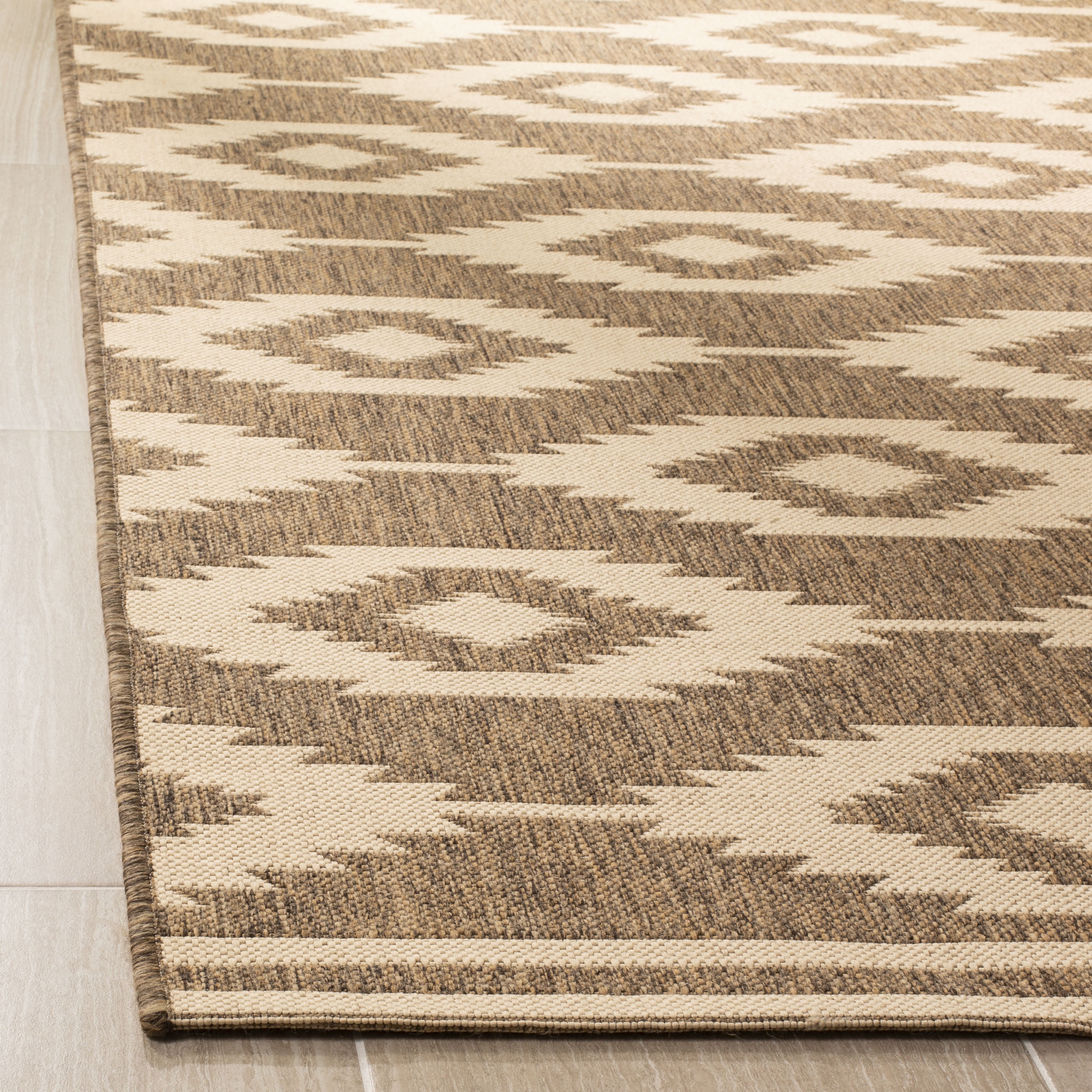SAFAVIEH Linden Celandine Geometric Area Rug, Cream/Beige, 5'1" x 7'6"