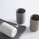thumbnail image 4 of EeaseMX Taza de cepillo de dientes de baño de 5 piezas Copa de diente de color sólido Parejas tazas de cepillado de dientes simples para baño Café gris blanco para cada 2 piezas, 4 of 7