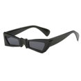 thumbnail image 1 of Gafas de sol con lazo de nicho oscuro, gafas de sol de moda con montura pequeña, hechas de PC y HD, 1 of 5