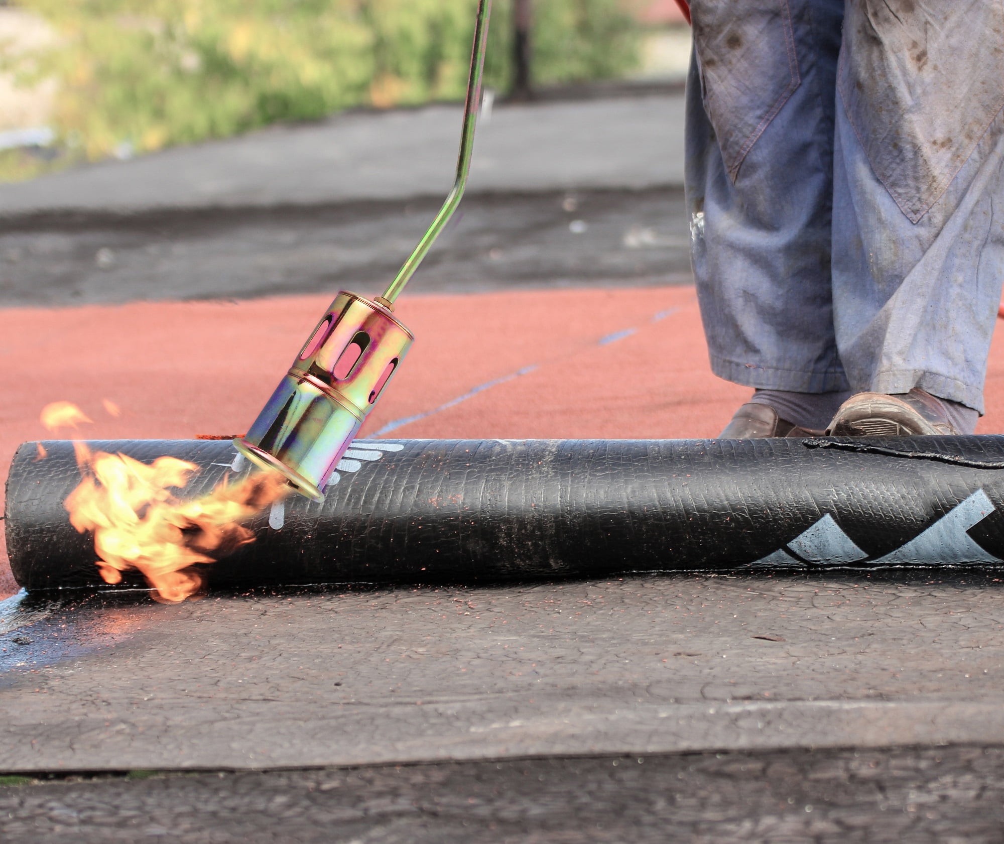 Flame King Propane Torch Kit with 320000 BTU Heavy-Duty Weed Burner and 6-ft Hose & Regulator