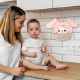 thumbnail image 3 of Fiudx Babero Antimanchas Sprout Baby, Diseño de Manga Larga con Recogedor de Comida, Tejido de Poliéster Fácil de Limpiar, Ideal para Comer y Actividades Al Aire Libre, Lavable a Máquina, Talla Única, 3 of 4