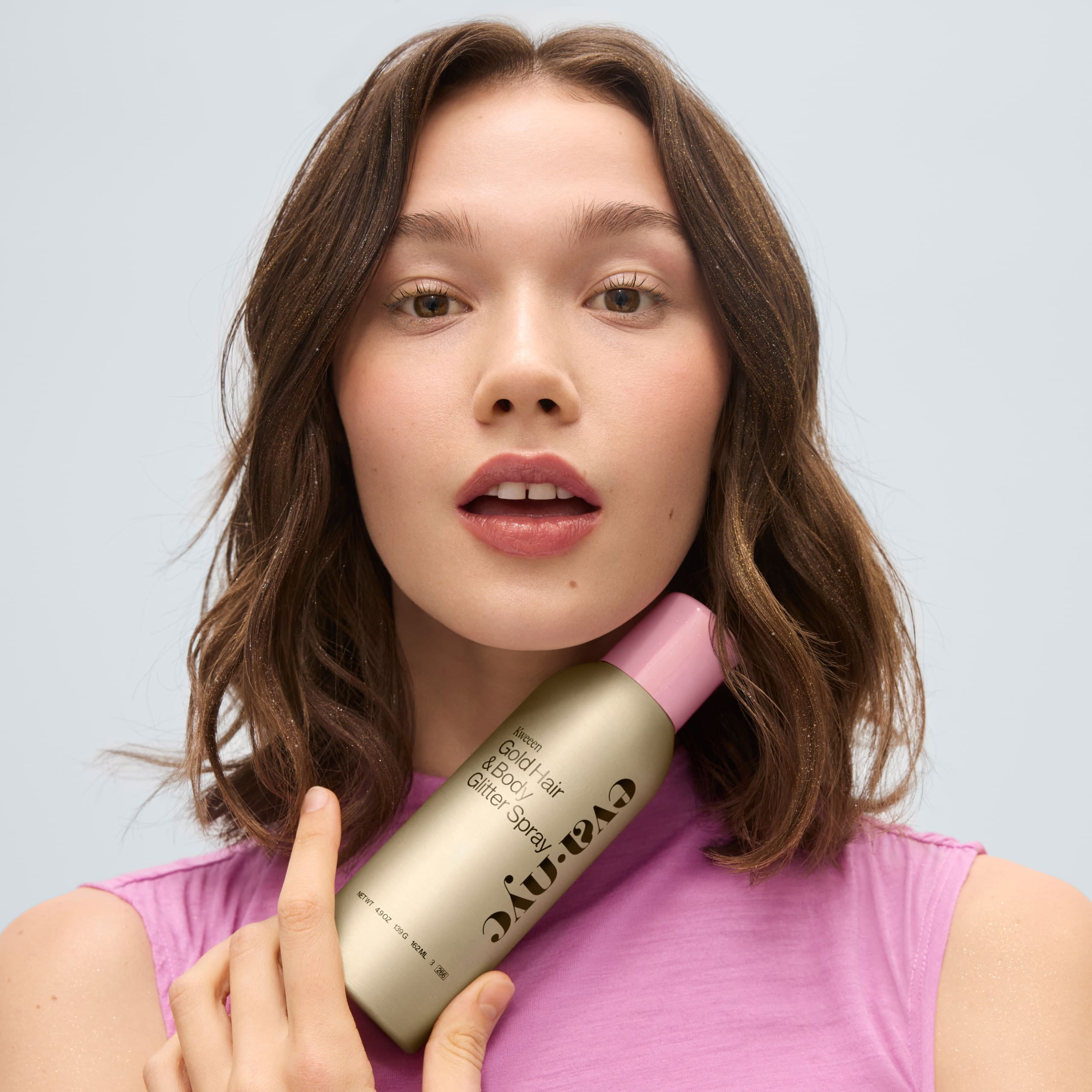Eva NYC Kweeen Gold Hair & Body Glitter Spray 4.9oz