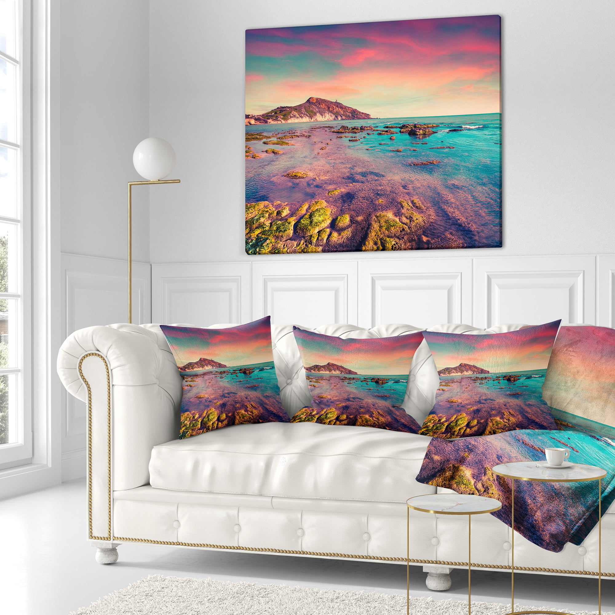 Designart Giallonardo Beach Colorful Sunset - Seashore Photo Throw Pillow - 18x18