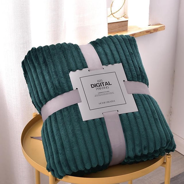 Hugging Beds Blanket for Sofas Lightweight Home Textiles Cozy Soft Blanket for Everyday Use