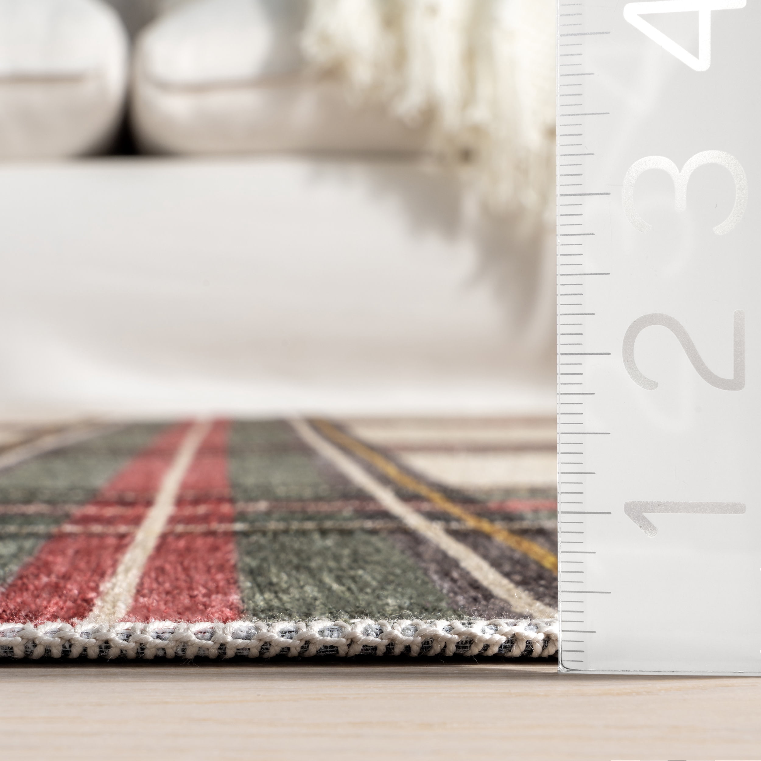 nuLOOM Aiken Classic Tartan Plaid Machine Washable Area Rug, 4' x 6', Beige