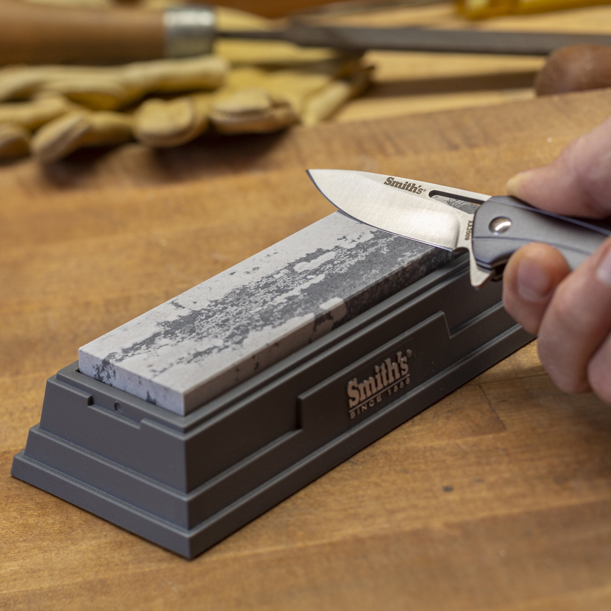Smith’s MBS6 6” Natural Arkansas Bench Stone – General Purpose Sharpener – Straight Edge Knives, Tools, Broadheads – 1000 Grit Fine Sharpening Stone