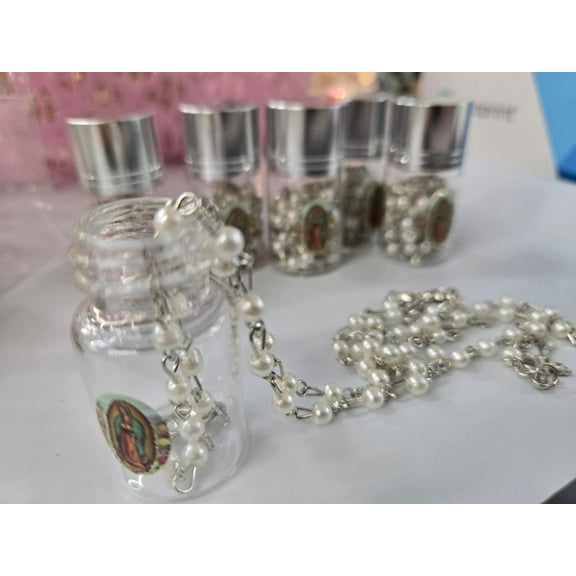 12pc Virgen De Guadalupe, Rosarios Blancos De Madera Para Recuerdos De Bautizo/Primera Comunion 12 Piezas. Baptism/My First Communion Our Virgen Of Guada Lupe Rosaries
