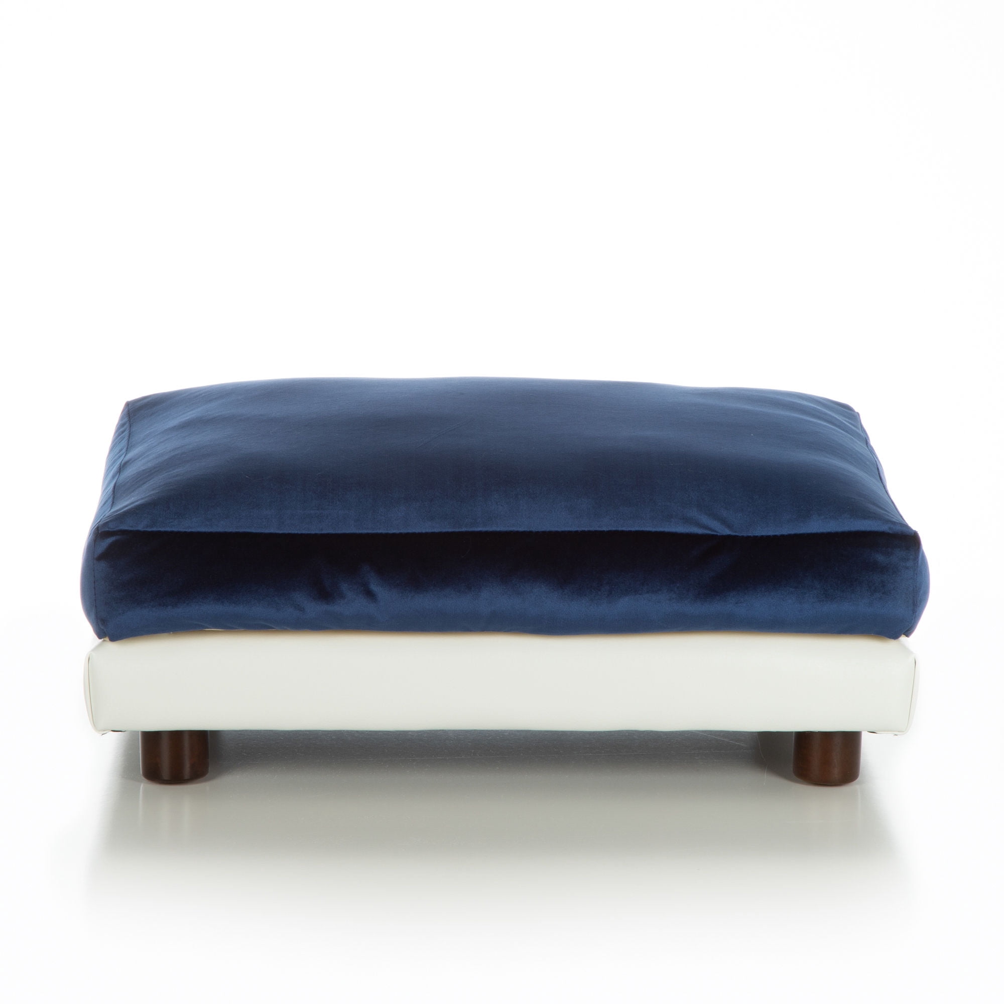 Club Nine Pets Milo Elevated Orthopedic Pet Bed for Dogs, Medium, Navy.