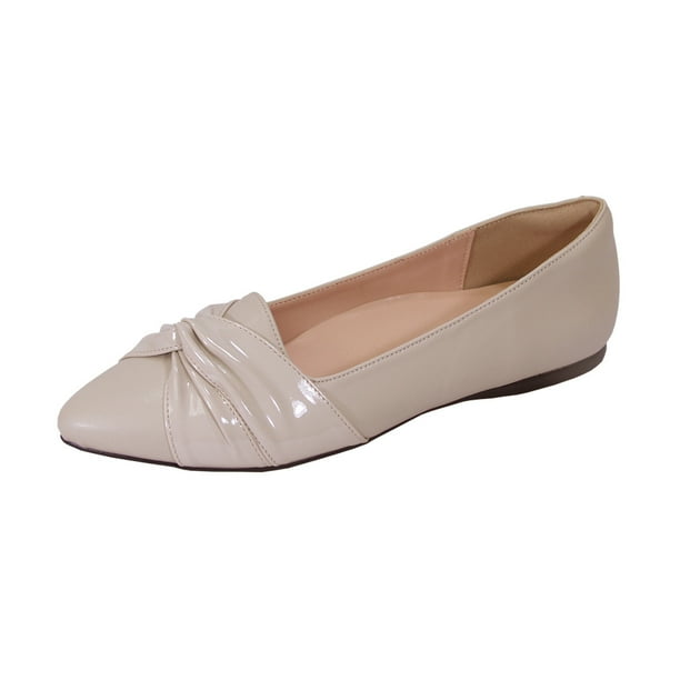 tan pointed toe flats
