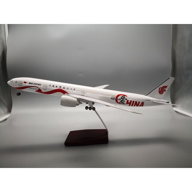 Modelo de avión de simulación de aviación Emirates UAE A380 de 46 cm a escala 1:160 con luces