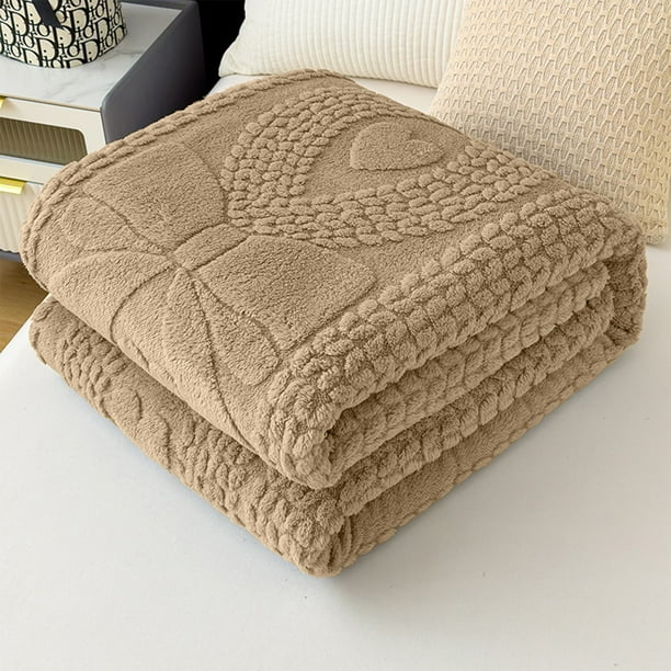 Manta Raschel de doble capa, suave y gruesa. Imprescindible para calentar en invierno. Ideal para camas, sofás y otros ambientes. Ofrece la máxima comodidad. Manta de fibra de poliéster.
