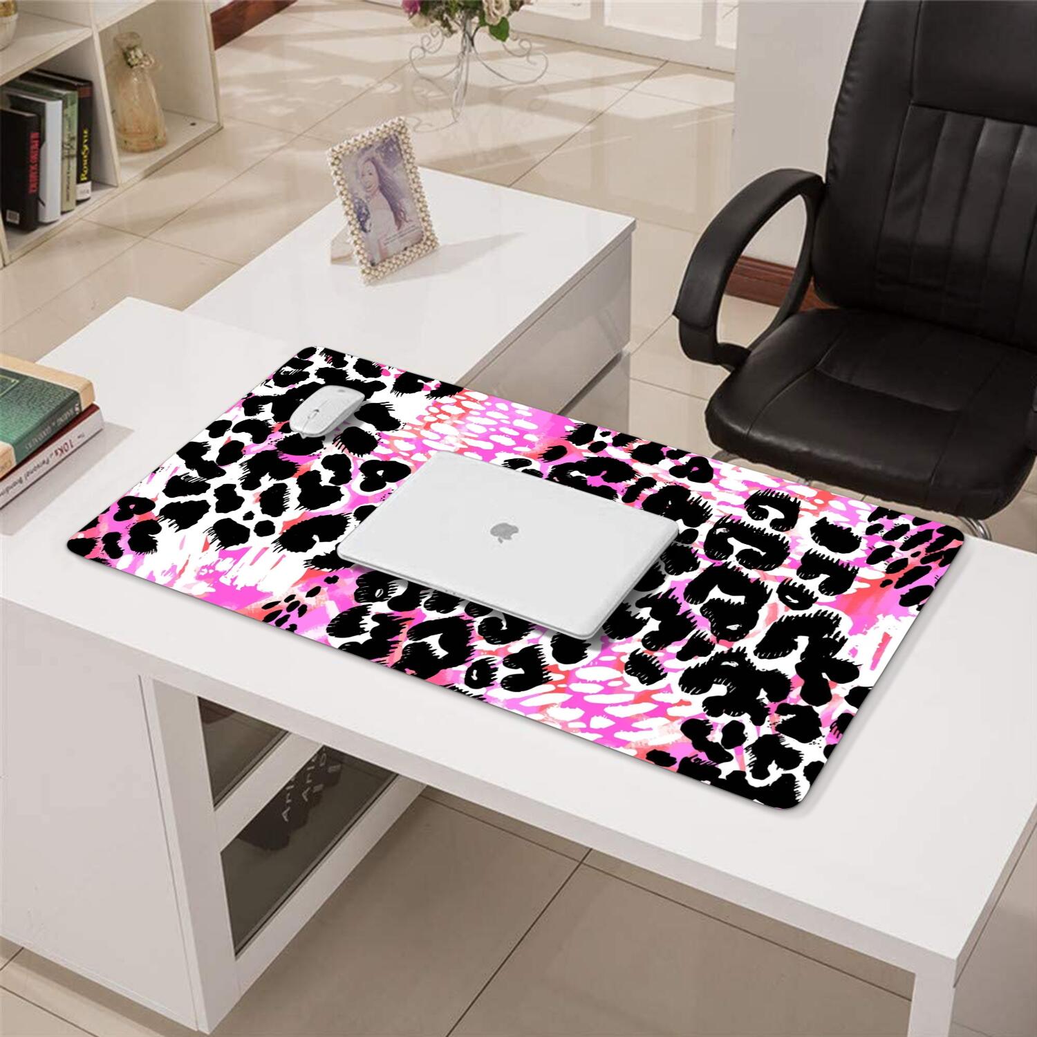 Long Mouse Pads for Desk,Pink Leopard Pattern Desk Mats on Top Of Desks, Desk Mouse Pad Extra Large with 3mm Non-Slip Base and Stitched Edge for Gaming,Office,Work,Home 31.5"x15.7"