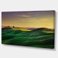 thumbnail image 2 of Green Rolling Hils in Crete Senesi - Art Mural sur Toile Paysage, 2 of 3