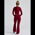 thumbnail image 4 of Conjunto de Dos Piezas de Punto para Mujer: Suéter de Larga con Cremallera, Sudadera Corta con Capucha y Pantalón Acampanado. Rojo Vino S, 4 of 8