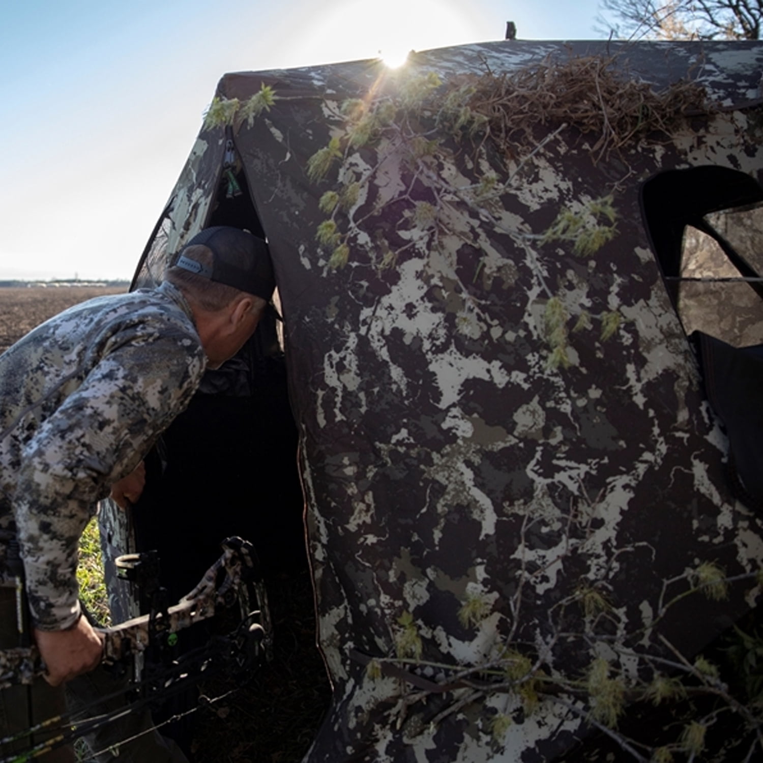 Barronett Blockout 5 Pop Up 4 Person Hunting Blind Ground Tent, Crater Core Camo