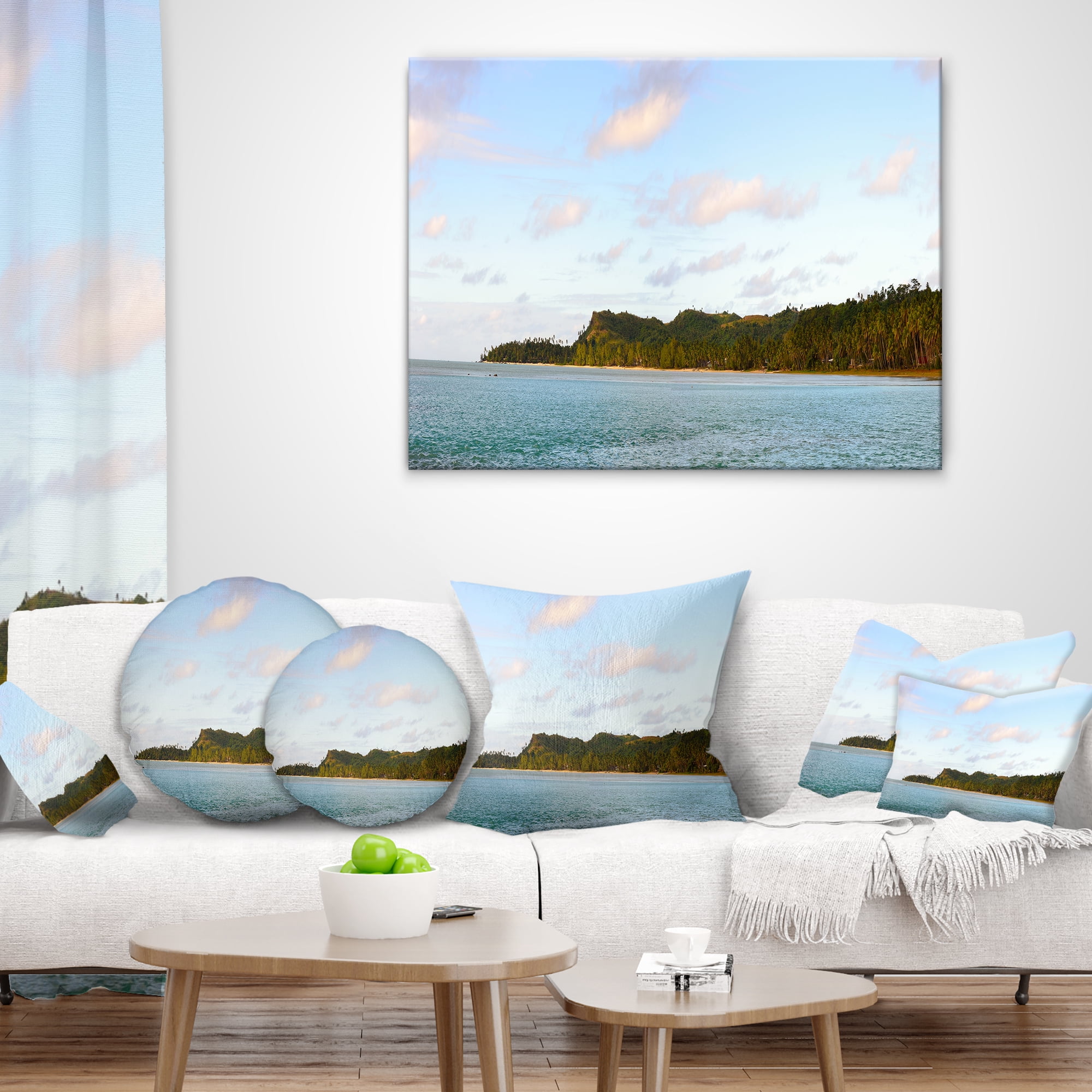 Designart Aitutaki Lagoon Large Panorama - Modern Seascape Throw Pillow - 18x18