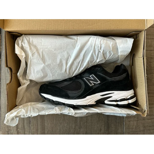 Men’s US 4.5 (Women’s US 6) New Balance 2002R Classic Sneakers Black, M2002RBK