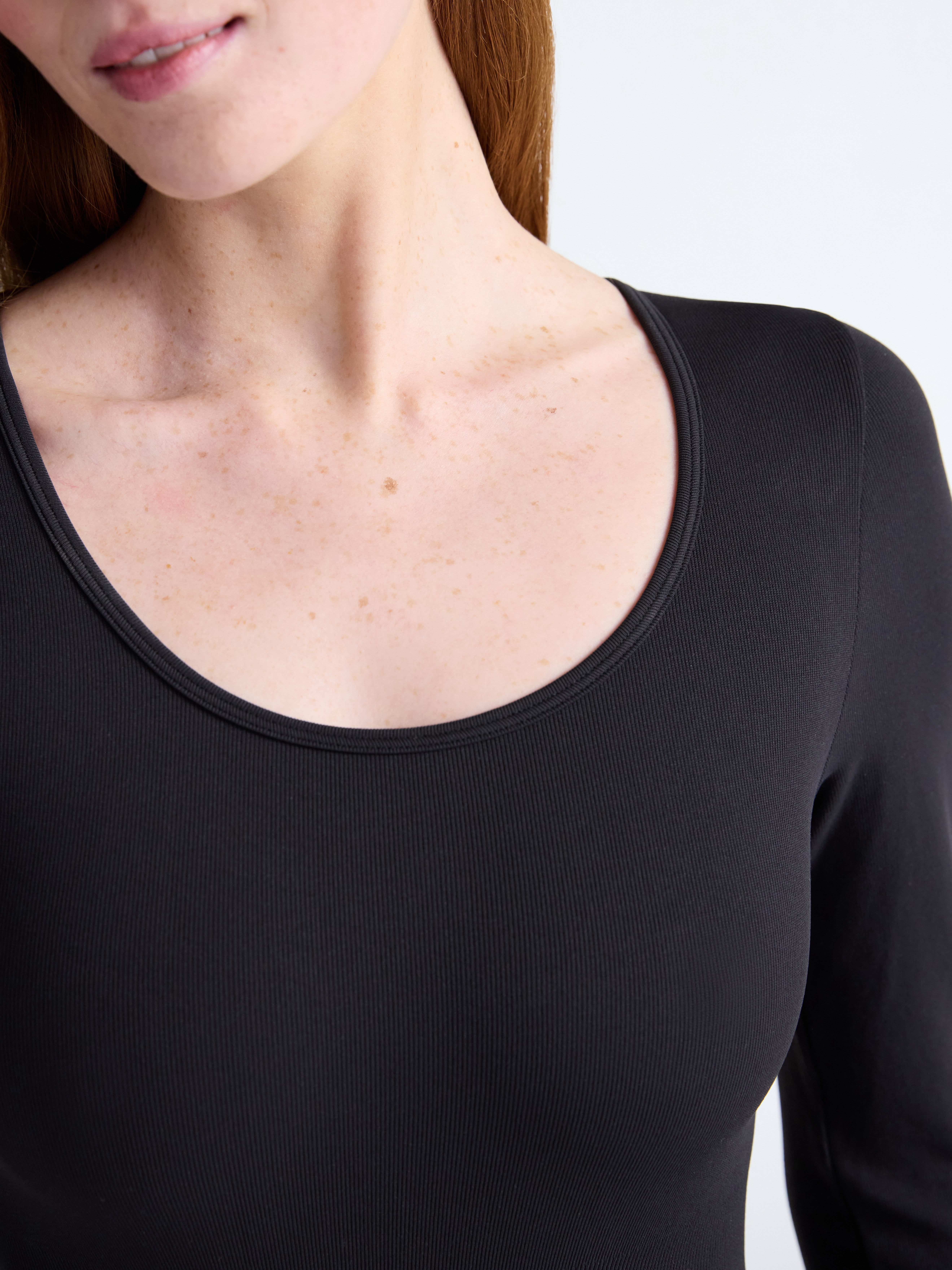 Joyspun Women's Seamless Scoop Neck Brief Bodysuit with Long Sleeves, Sizes XS-XXXL