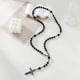 thumbnail image 5 of Collar Yumikoo, crucifijo negro de Jesús, rosario, hematita y ágata, 5 of 7