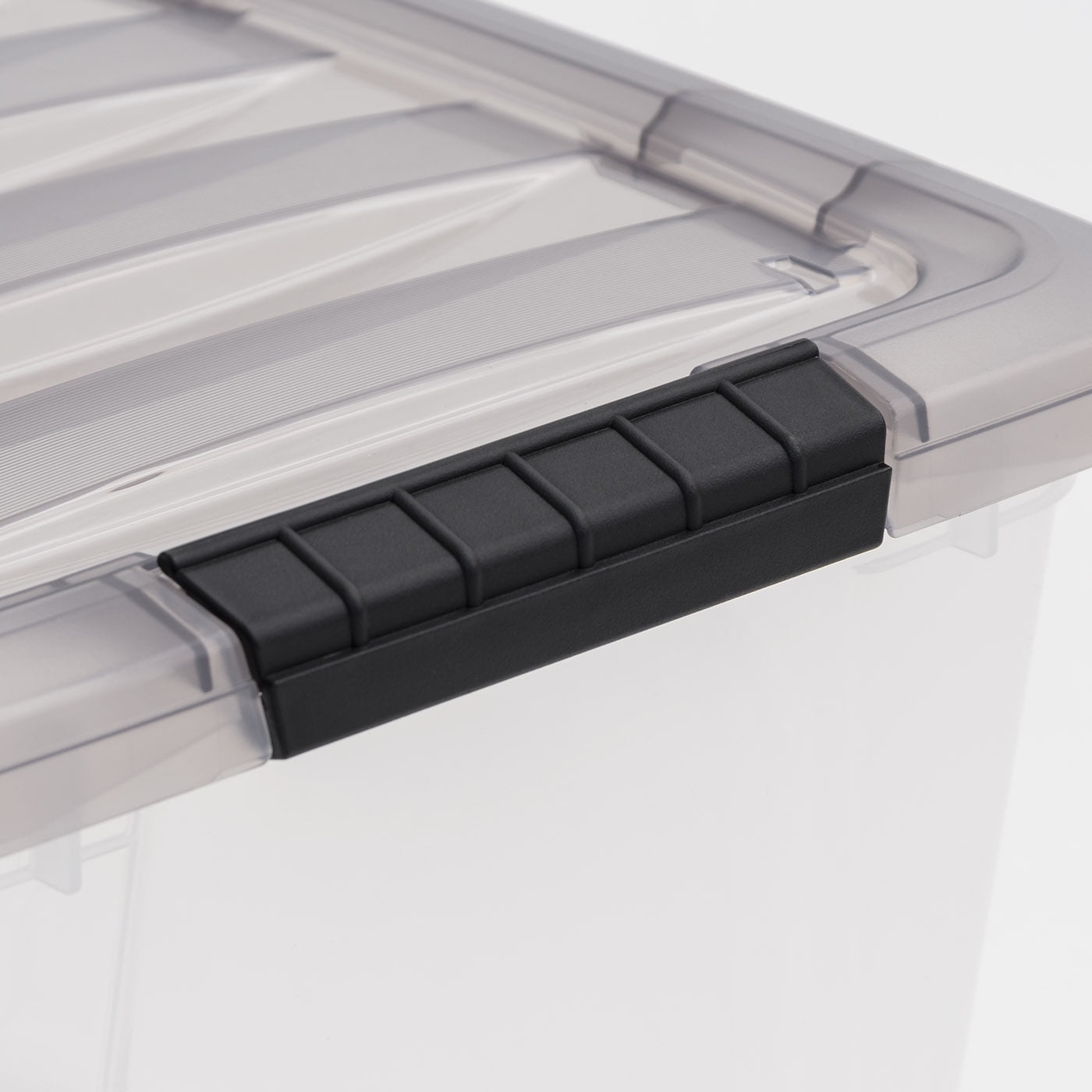 IRIS 19  Qt. Plastic Storage Bins with Lids, Stackable Storage Containers, Totes, 5 Pack