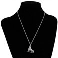 thumbnail image 4 of 8 colgantes de cristal con dije de patín de hielo y cadena de plata de 18 pulgadas para mujeres y hombres --- Código de producto 39119, 4 of 5