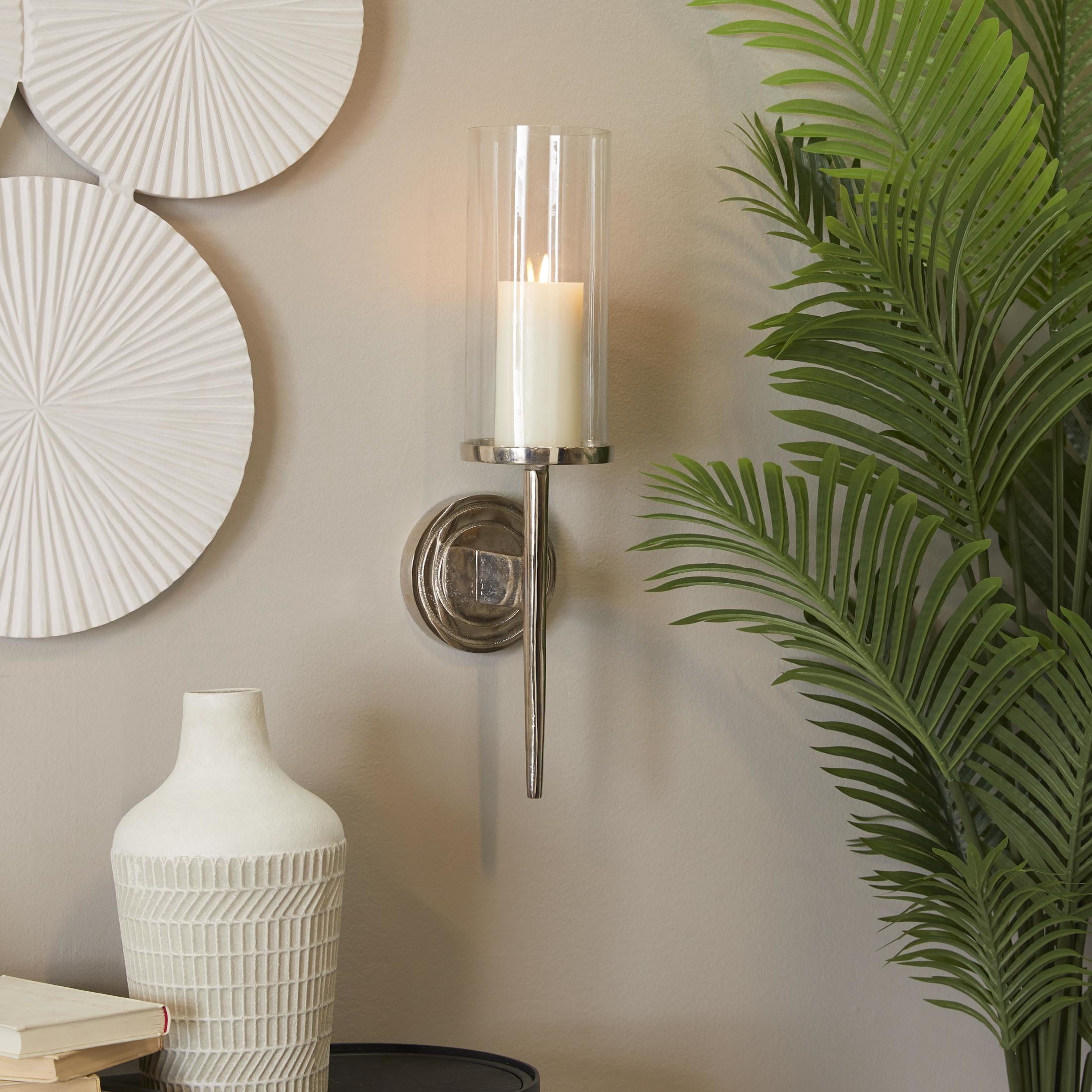 DecMode Silver Aluminum Metal Geometric Wall Sconce with Glass Holder