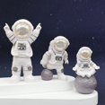 thumbnail image 4 of 3 estatuas de , adornos de , adornos para tartas, esculturas, para el hogar, oficina, escritorio, estanterías, armarios Blanco Gloria Estatua de astronauta, 4 of 9