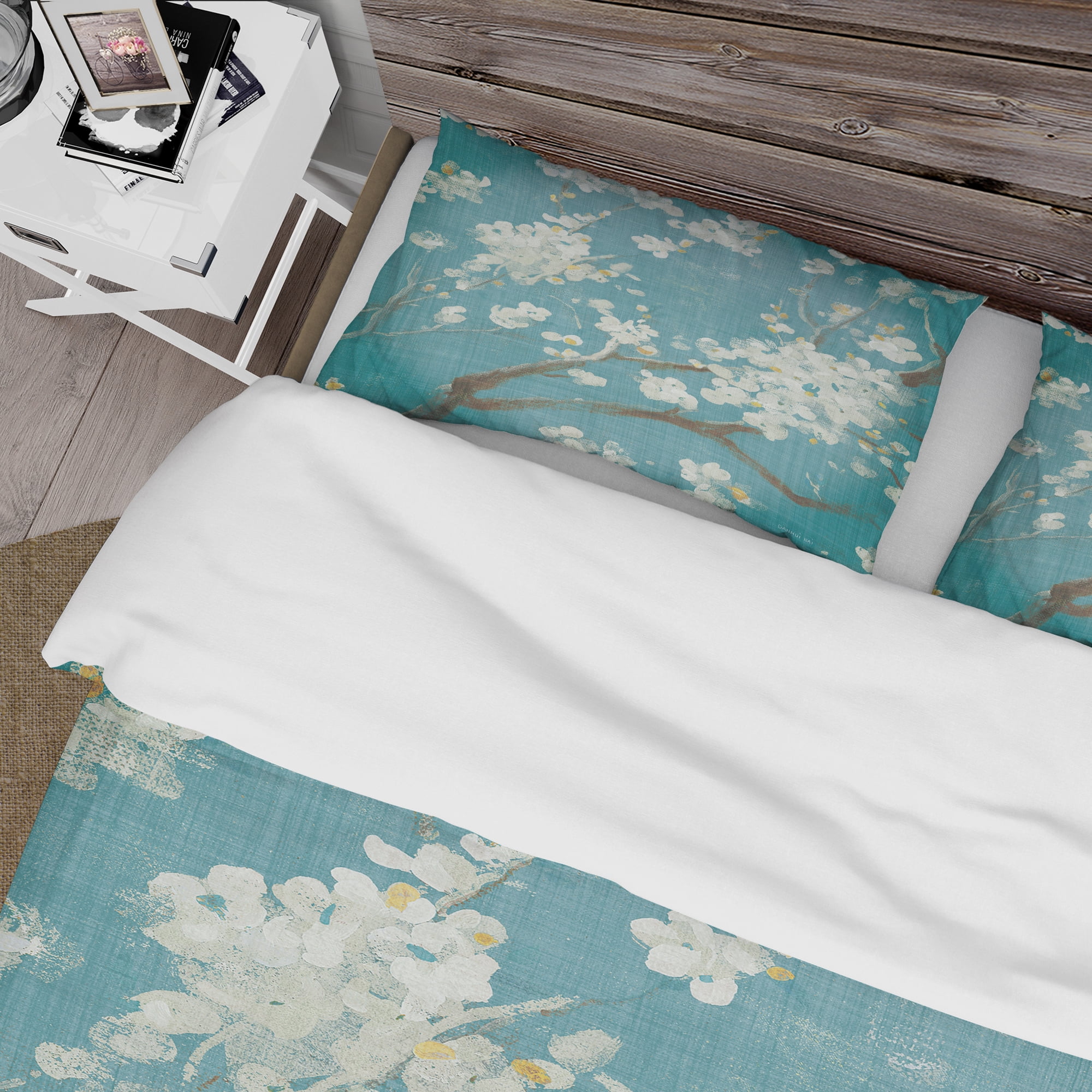Designart 'Blue Cherry Blossoms II' Cottage Duvet Cover Set