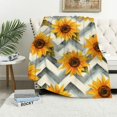thumbnail image 1 of Manta de girasol, manta de chevron blanca, manta de felpa suave y difusa, regalo para adultos y adolescentes, 40 x 50 pulgadas, 1 of 6