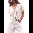 thumbnail image 2 of Camisas de Verano para Mujer, con Cuello en V, Lazo y Abertura Frontal, Blusas Extragrandes con Botones, Blusas Casuales de Corta con Ribete de Encaje. M, 2 of 10