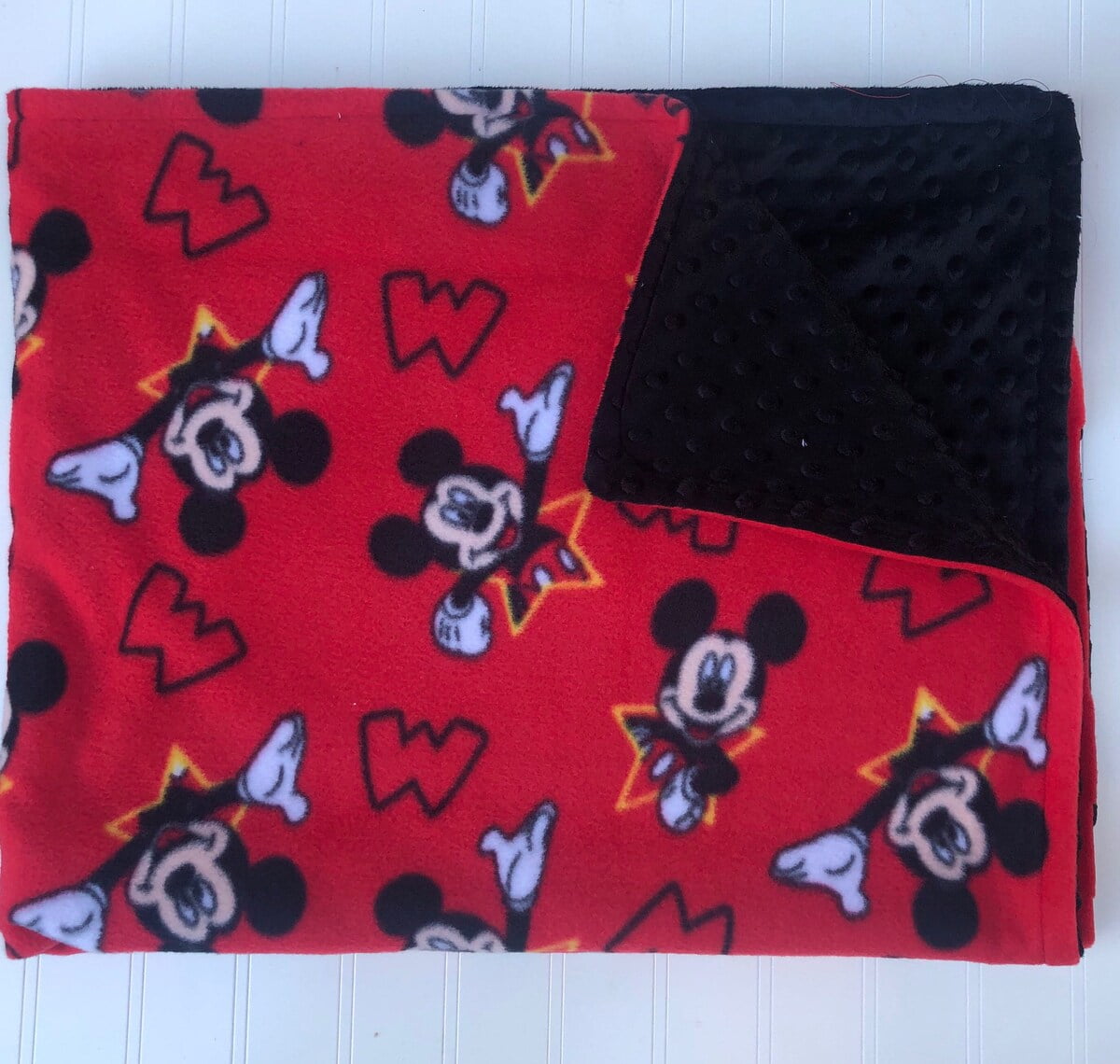 disney-mickey-mouse-fleece-fabric-with-minky-backing-35-x40-and-40x60