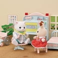 thumbnail image 4 of Set de Juego Calico Critters Village Doctor Ternurine con Figura y Accesorios, 4 of 9