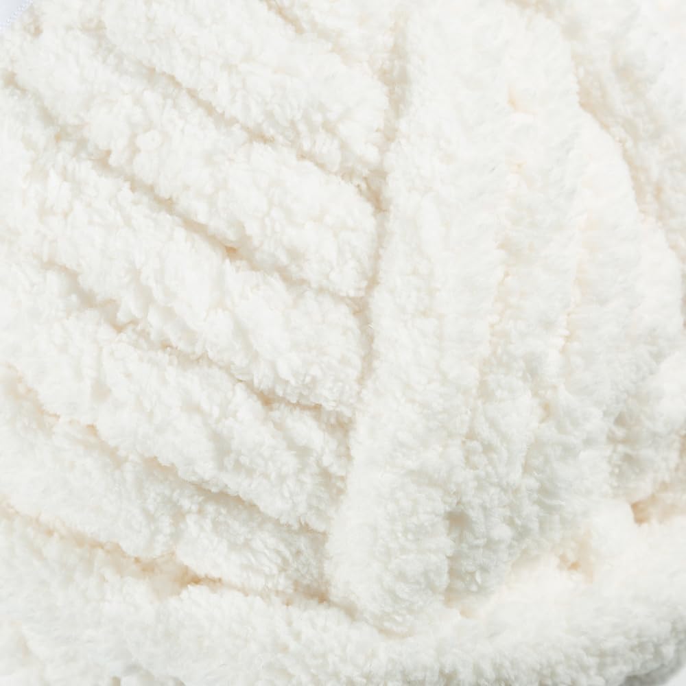 Chunky Chenille Yarn for Crocheting, Chunky Yarn for Hand Knitting Blanket, Bulky Chunky Fluffy Yarn for Crocheting, Jumbo Yarn, Thick Yarn, Pack of 4 (4 Skeins, Each Skein 28 yds, 8oz)